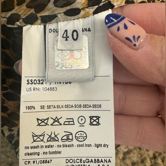 Dolce and Gabbana Leopard Blouse - Picture 2 of 4